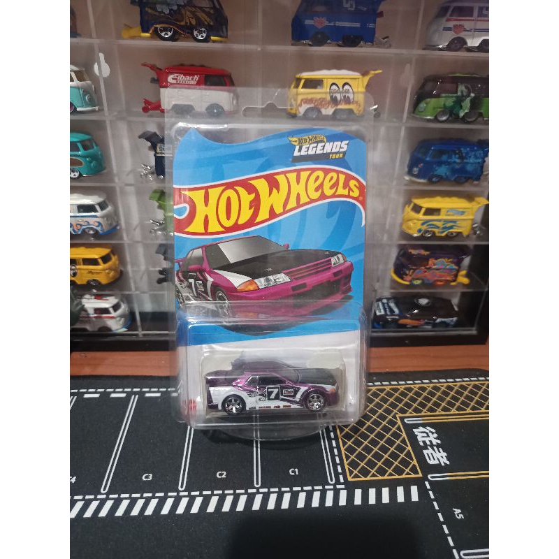 HOTWHEELS NISSAN SKYLINE R32 LEGEND TOUR