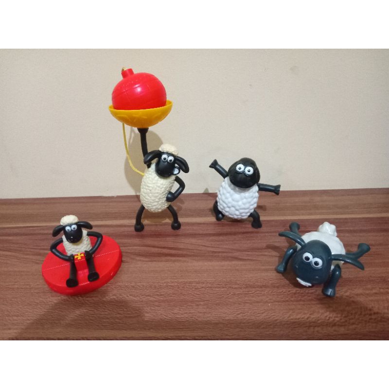 mainan happy meal mcd family Shaun the sheep