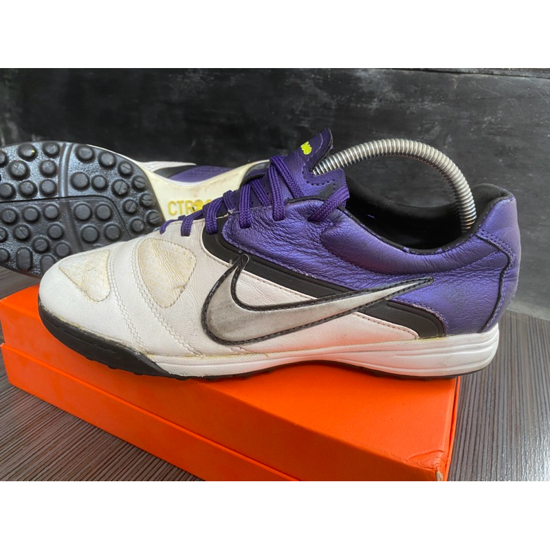 sepatu futsal / mini soccer second