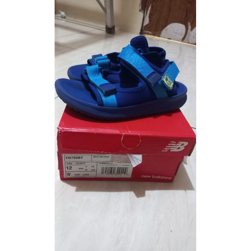 preloved sandal anak new balance