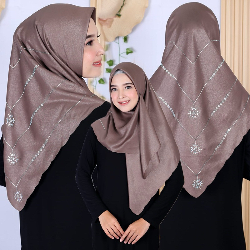 HIJAB SEGI EMPAT GLAMOR PAYET SWAROSKY/SINAR PAYET PREMIUM/HIJAB SEGI EMPAT MEWAH/KERUDUNG BUAT PEST
