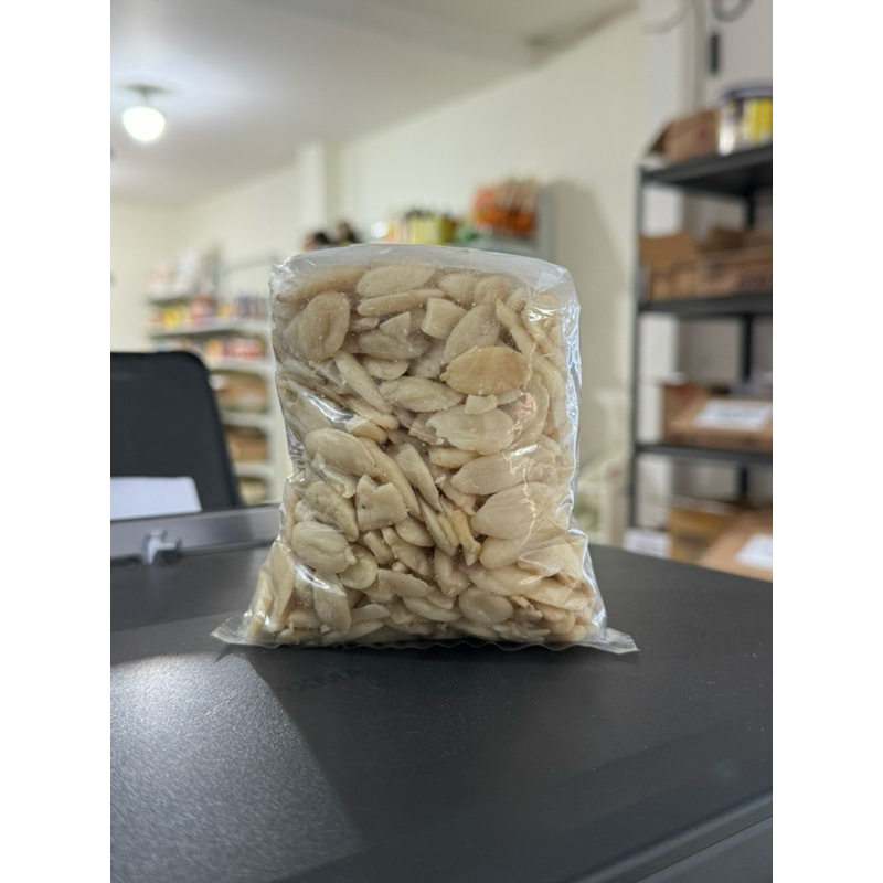 

QH Kenari mentah 250gr+-