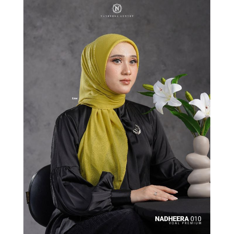 Hijab nadheera 010