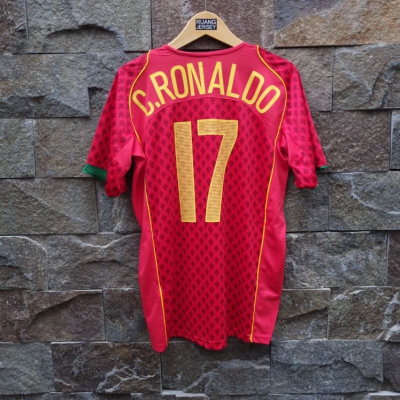 Jersey Portugal Home 2004 + Nameset Ronaldo