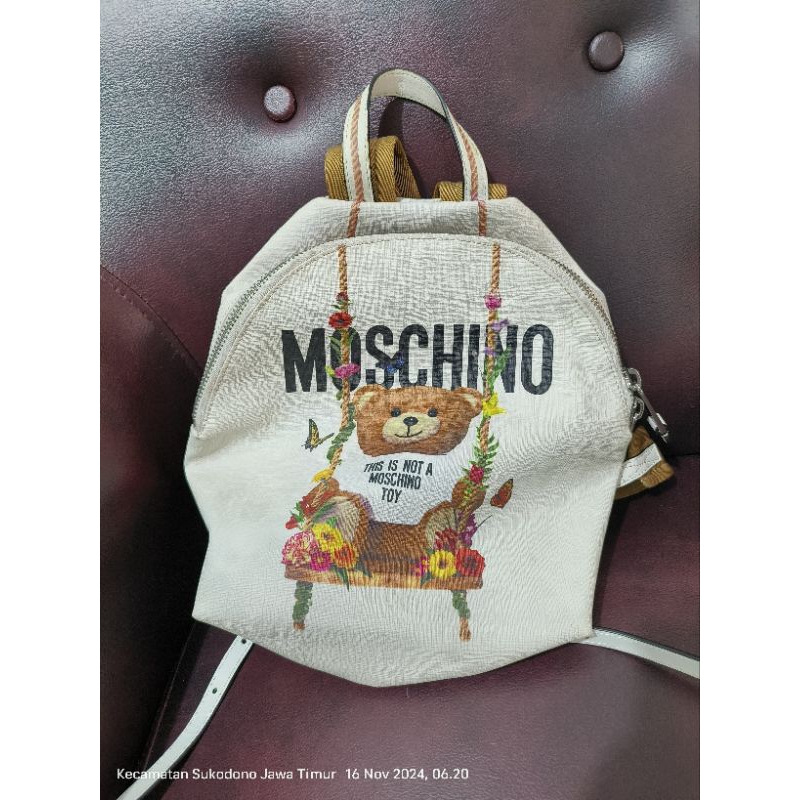 Preloved Tas Rangsel Moschino
