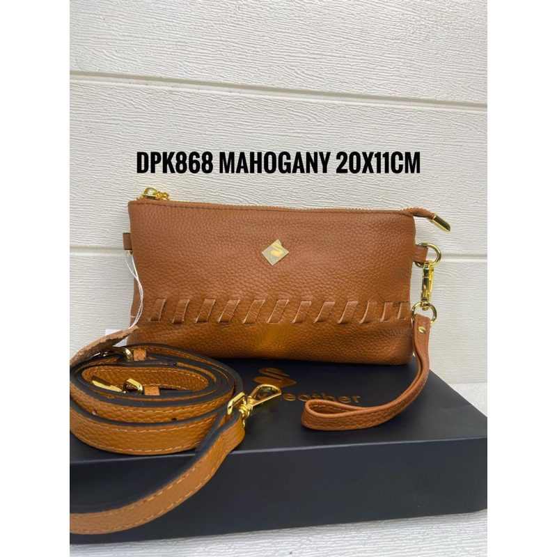 DPK868 Savvy Leather