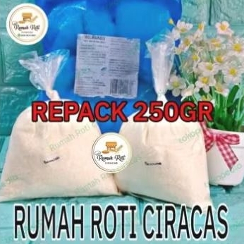 

PARMESAN BELMUNDO 250GR CHEESE KEJU KEMASAN REPACK GR GRATED PARUT