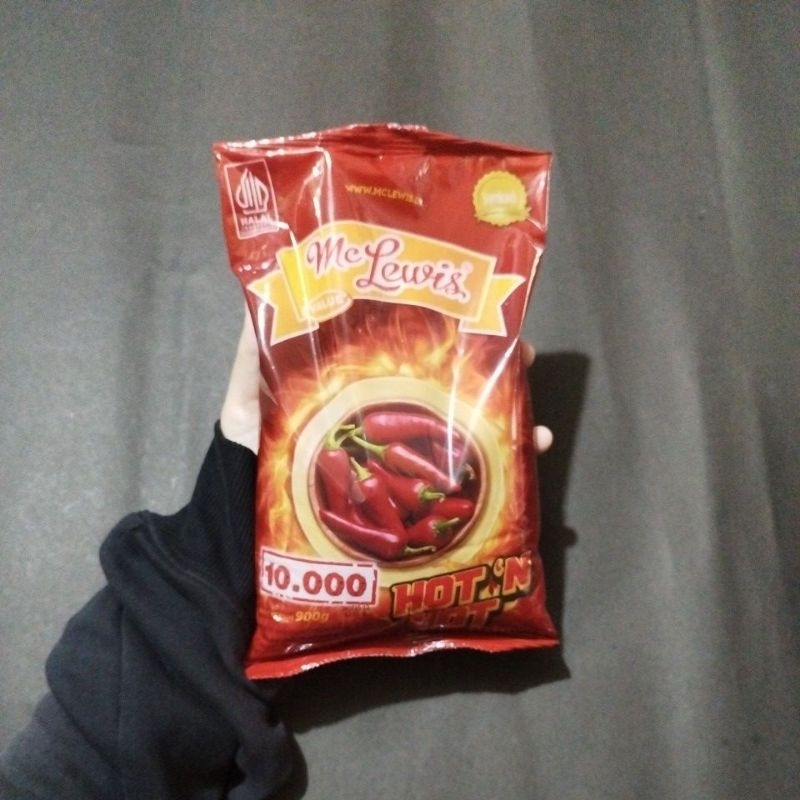 

MC LEWIS sambal pedas HOT n HOT chili sauce 900 gr