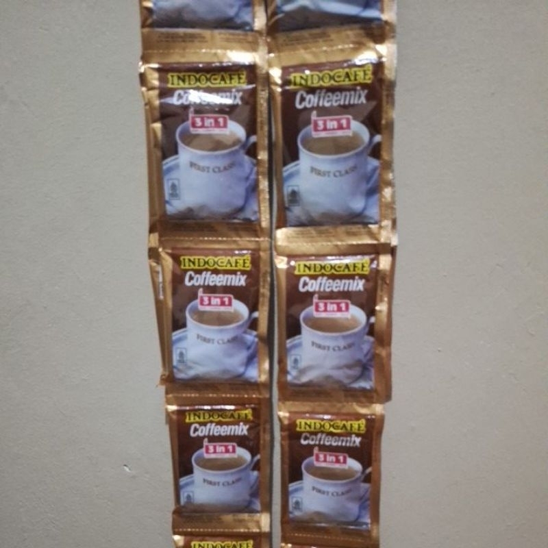 

Indocafe coffemix 1 renceng isi 10 pcs