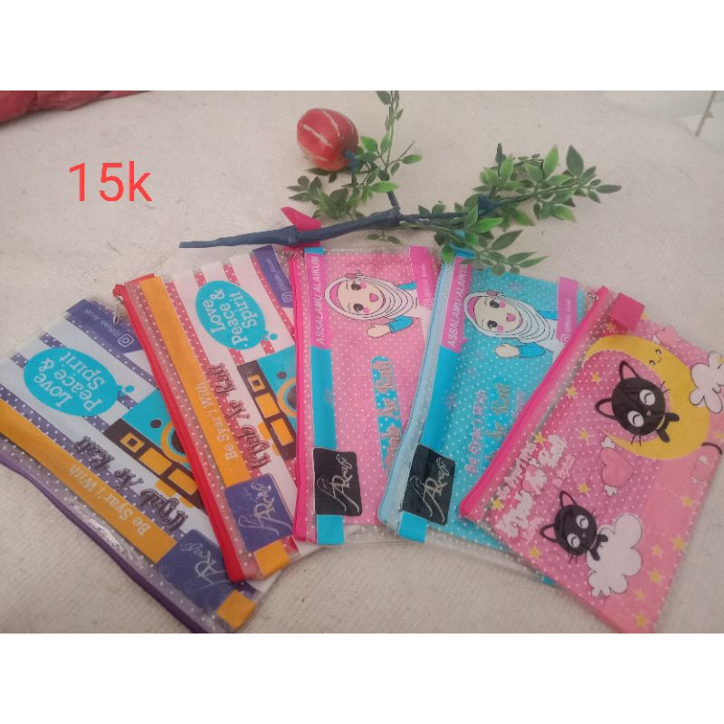 

POUCH/TEMPATPENSIL/DOMPET/TEMPATKARTU/TEMPAT UANG