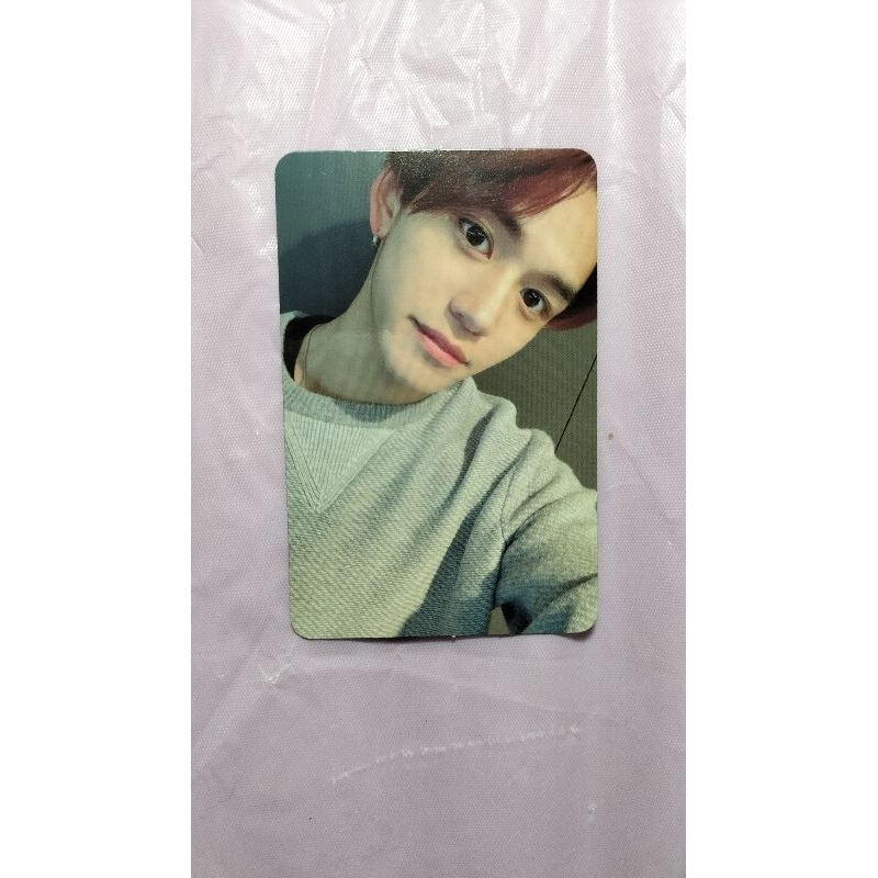 official photocard (pc) lucas stranger ver