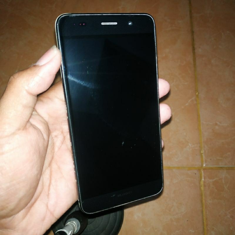 hp Huawei bekas off rusak buat kanibalan sesuai di foto (baca diskripsi)