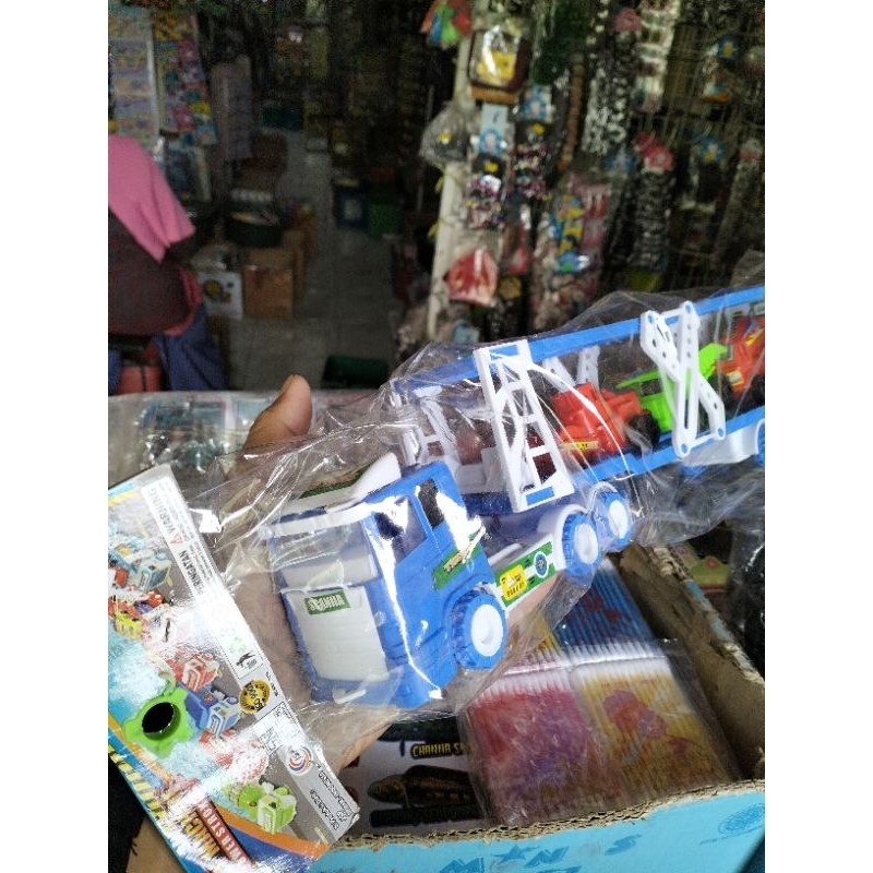 mainan Truk Kontainer berisi 3truk kontruksi kecil