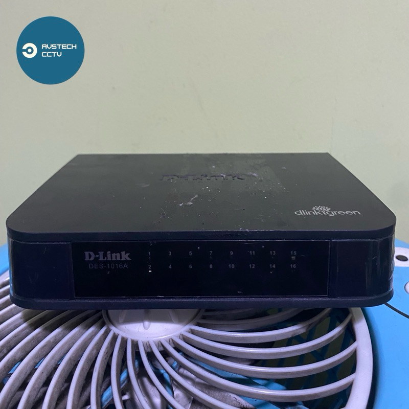 Switch Hub Dlink 16 Port 10/100 DES 1016A