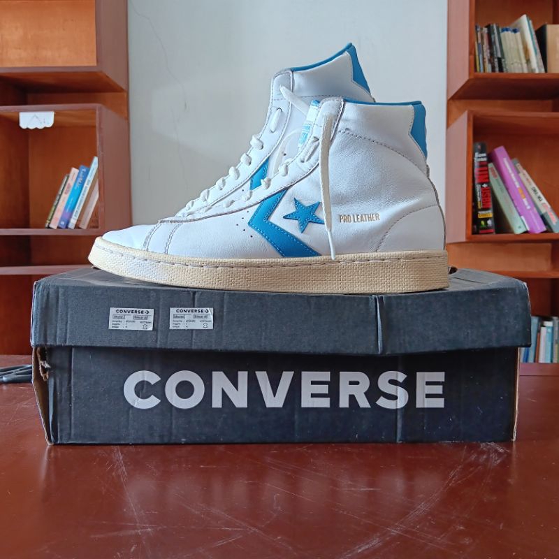 Converse All Star Pro Leather Putih Biru Sepatu Casual Unisex Second Original