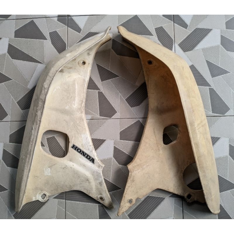 Bodi Body Sayap Depan HONDA GRAND Grand Bulus Grand Sabit