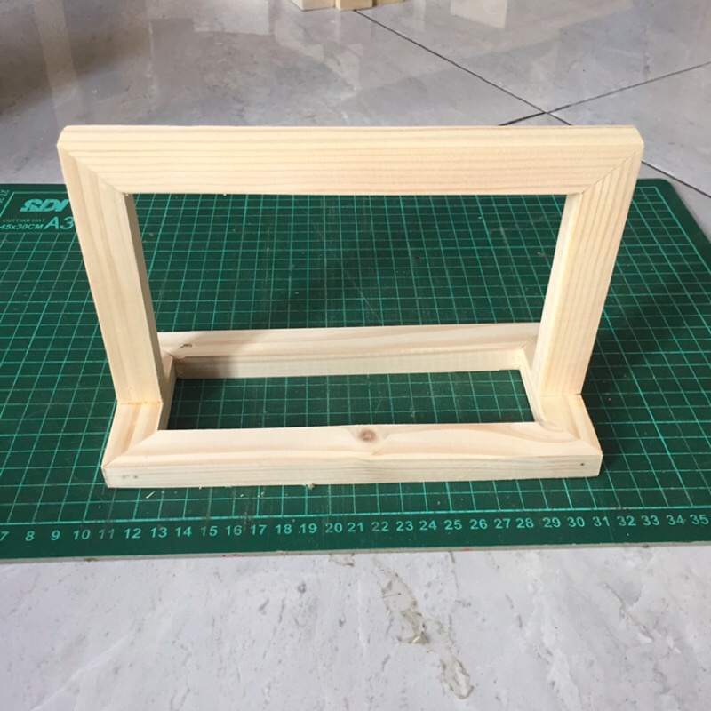 

Frame Kalender Kayu Grosir