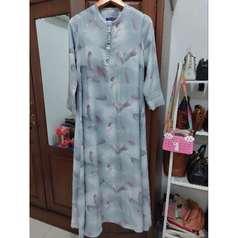 Preloved gaun dress grey abu eksklusif pesta party kondangan gamis lebaran baju muslim  payet mutiar