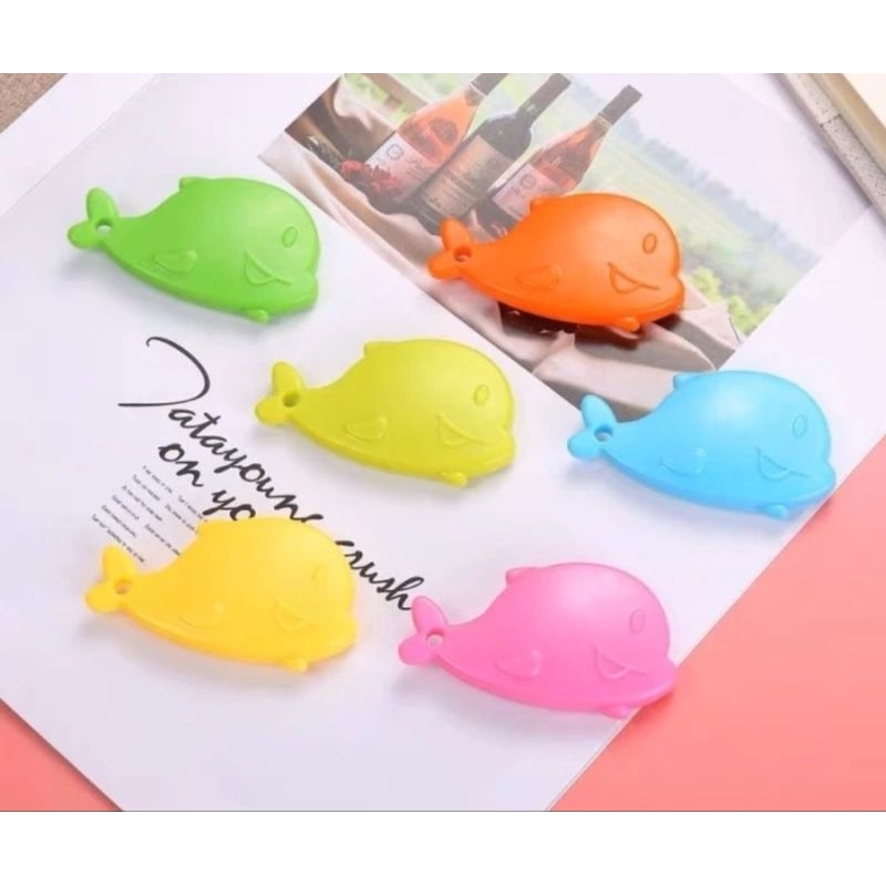 

Hand cutter mini karakter dolphin pisau pemotong kertas travel size portable kartun untuk ATK dokumen