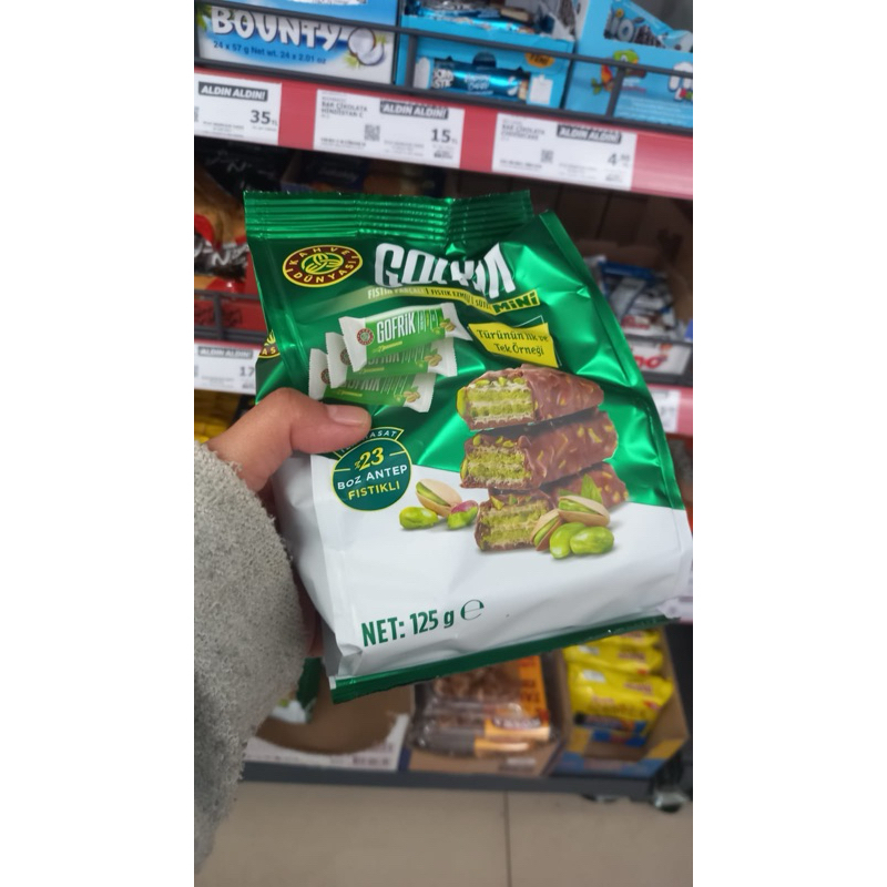 

COKLAT PISTACHIO TURKI GOFRIK ISI 10pc