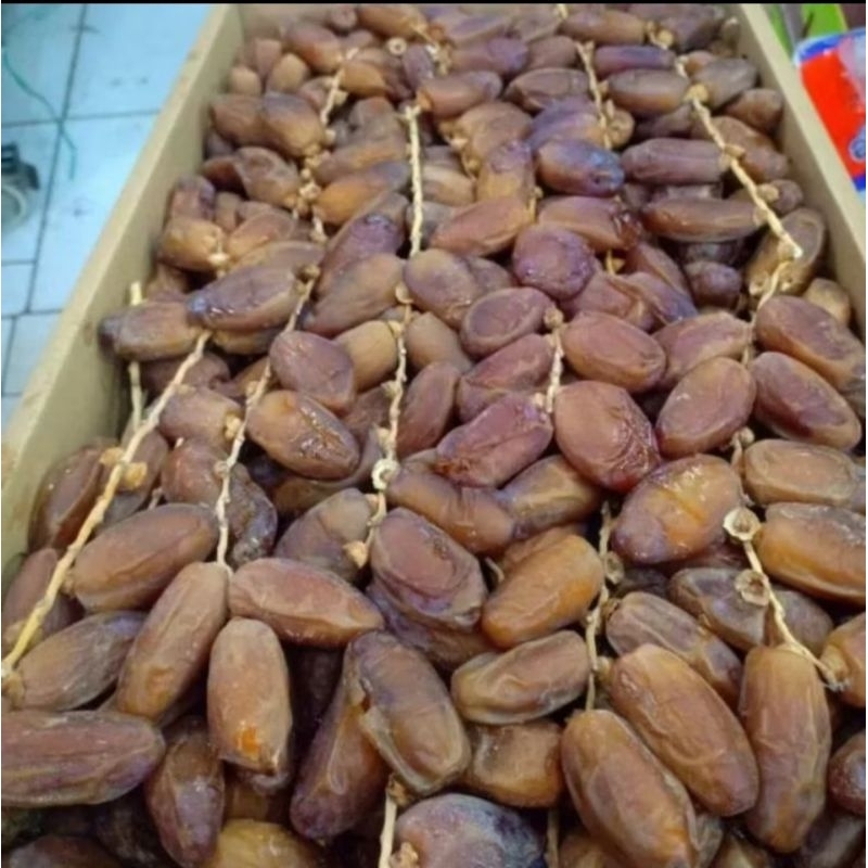 

kurma tunisia tangkai 1kg
