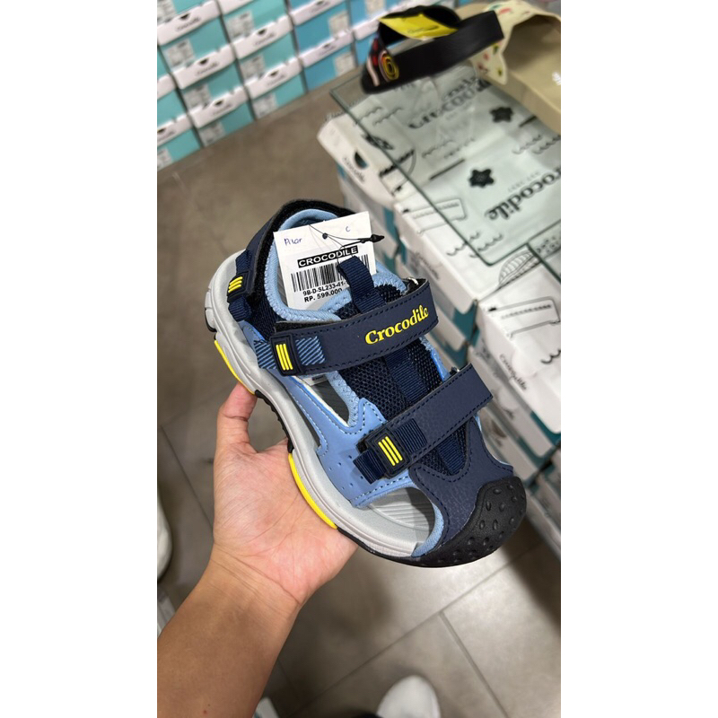 Sepatu Sandal Gunung Crocodile / Sepatu Gunung 16313