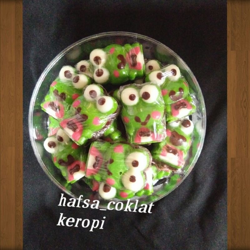 

coklat karakter keropi