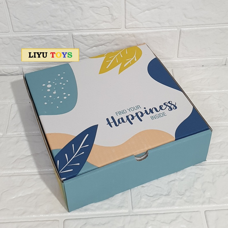 

KARDUS 22x22x7 CM / BOX 22x22x7 GIFT BOX MOTIF / KARDUS PACKING / HAMPERS BOX MOTIF