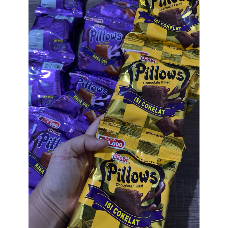 

Oishi Pillow Coklat/ Ubi (12gr x 11 Pcs)