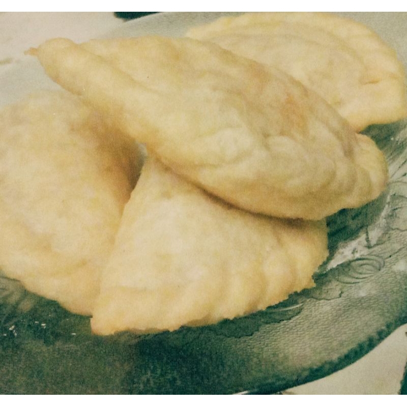 

Cireng isi ayam suwir