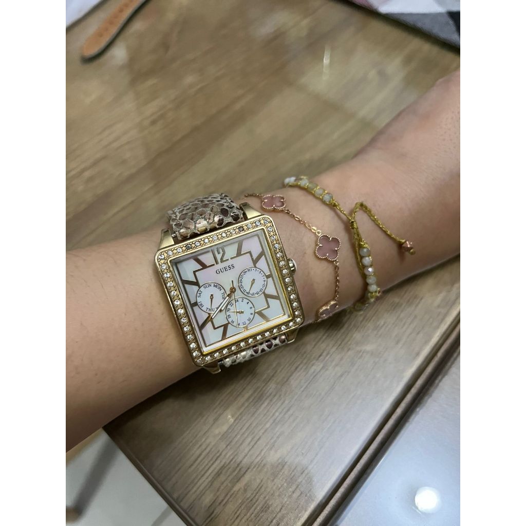 Preloved Jam Tangan Wanita Guess Original 100%