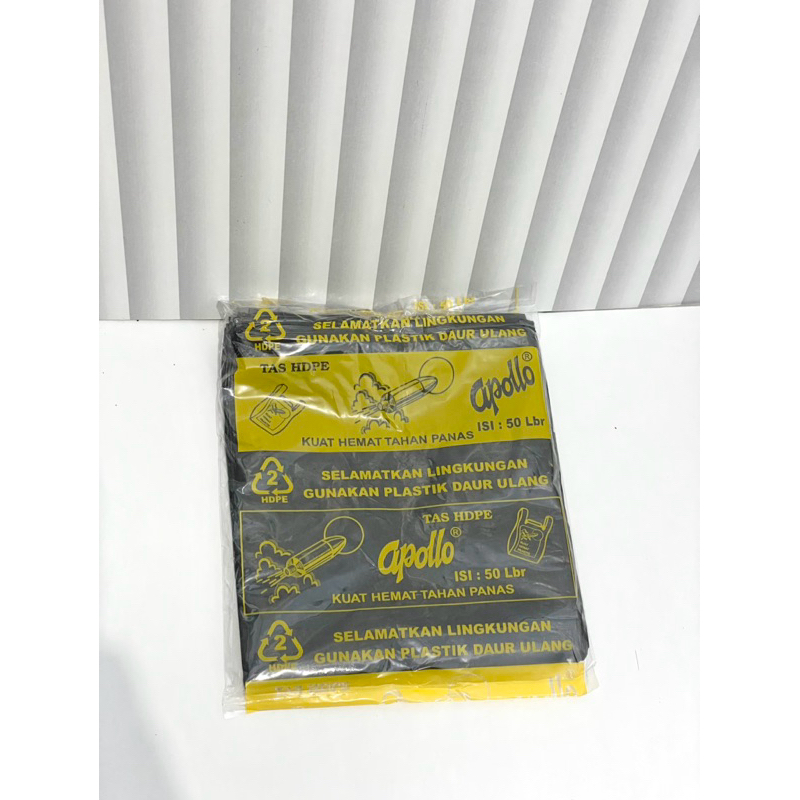 Kresek Hitam apollo (Kecil)