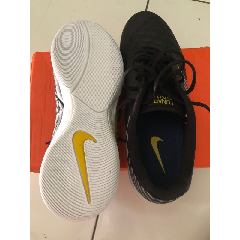 Sepatu futsal Nike lunar gato II original