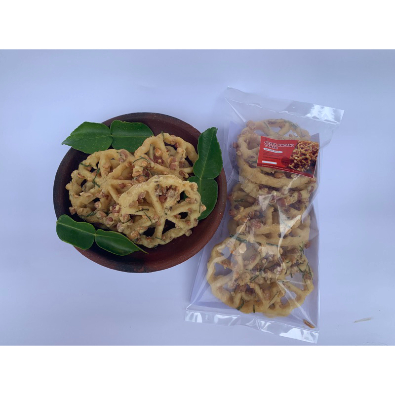 

Peyek Kacang Tanah 100 gram