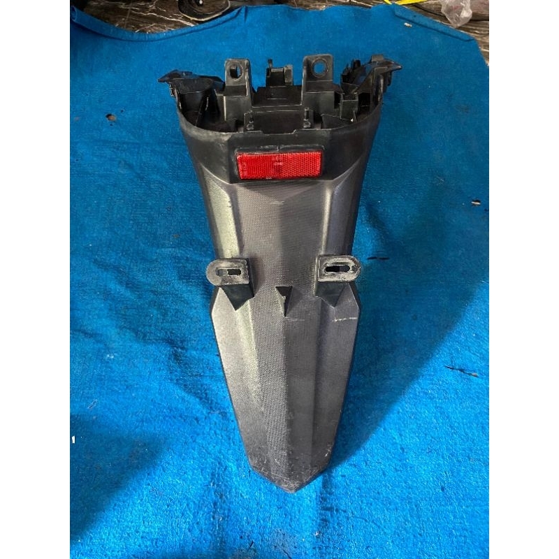 Spakbor belakang yamaha lexi 125 original