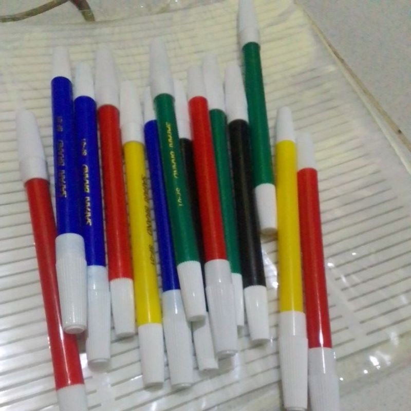

1 pcs spidol permanen SAFARI BRANF