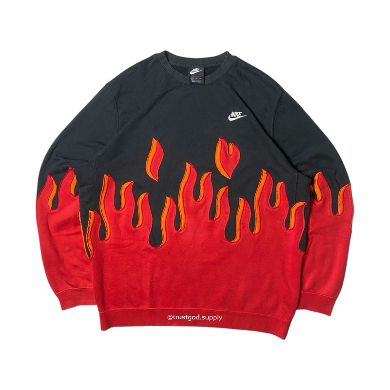 REWORKED NIKE FLAME CREWNECK