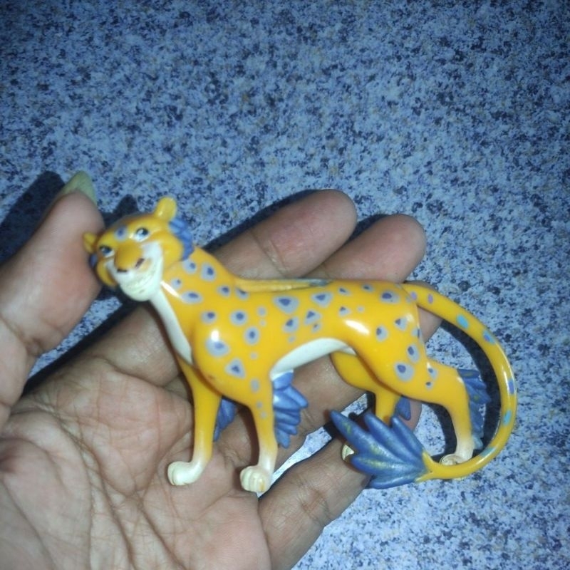 Figure Skylar Elena of Avalor Spricht