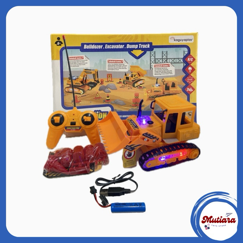 MUTIARA RC Bulldozer Sudah Batrai Cas
