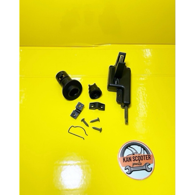 Rumah Kunci Jok Piaggio Zip