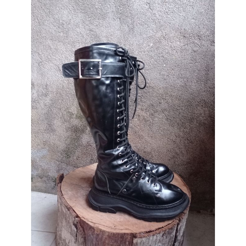 Boots tinggi Alexander McQueen size 35