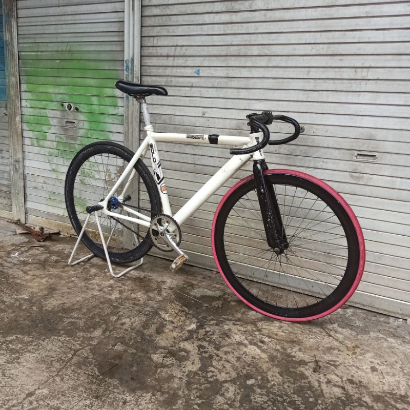 sepeda fixie soloist 77