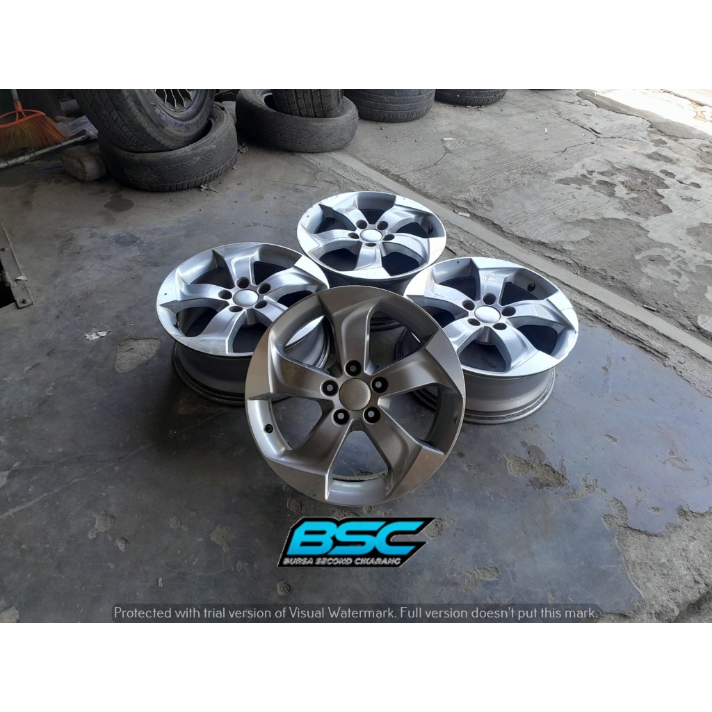 Velg Mobil Bekas R17 Oem Ori HRV Pcd 5x114 Ring 17 Buat CRV BRV Granmax Luxio Ertiga Innova Hilux Si