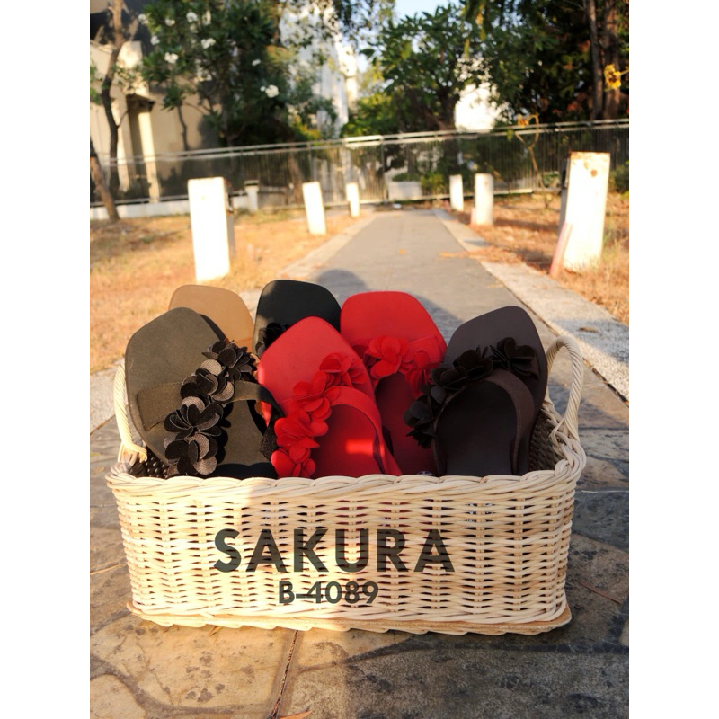 SANDAL MEGUMI SAKURA
