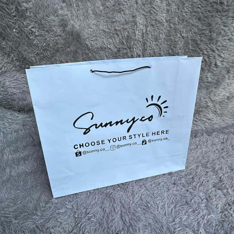 

PAPER BAG PUTIH / TAS BELANJA FASHION / TAS KADO / PAPER BAG KADO