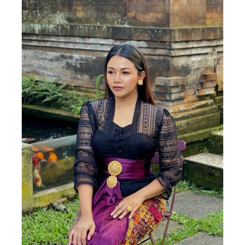 Baju Kebaya Brukat Lonceng Bali Wisuda Modern Kebaya Bali Brokat Strait Tangan Lonceng 7/8 Dibawah