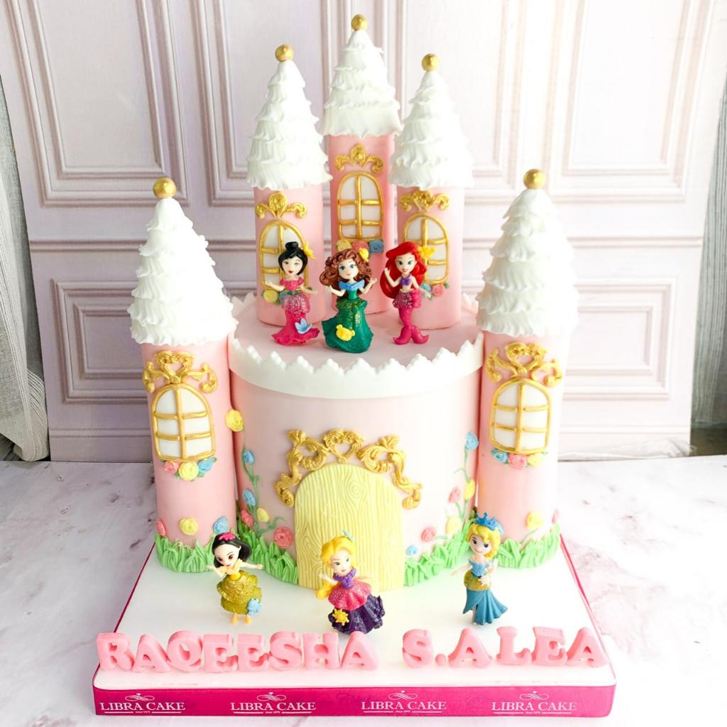 

Kue Ulang Tahun/Birthday Cake/Kue Ultah Tema Istana/Kue Birthday Jakarta
