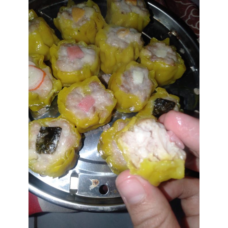 

dimsum full daging 85%, isi 25pcs, enakmantul uk an pas