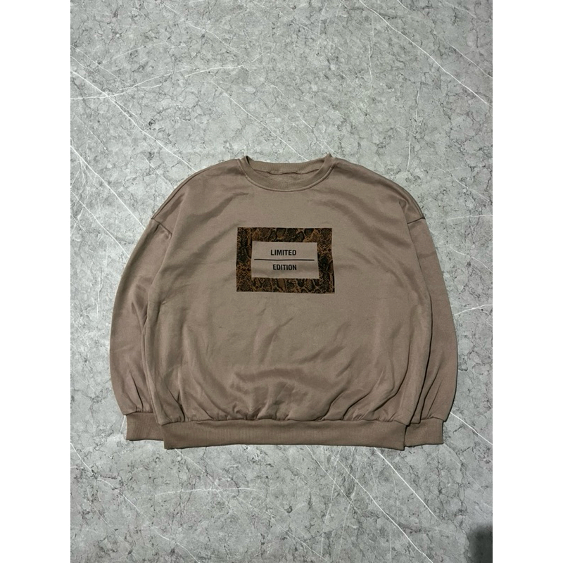 Crewneck Brown by Shein Not GU Uniqlo Boxy