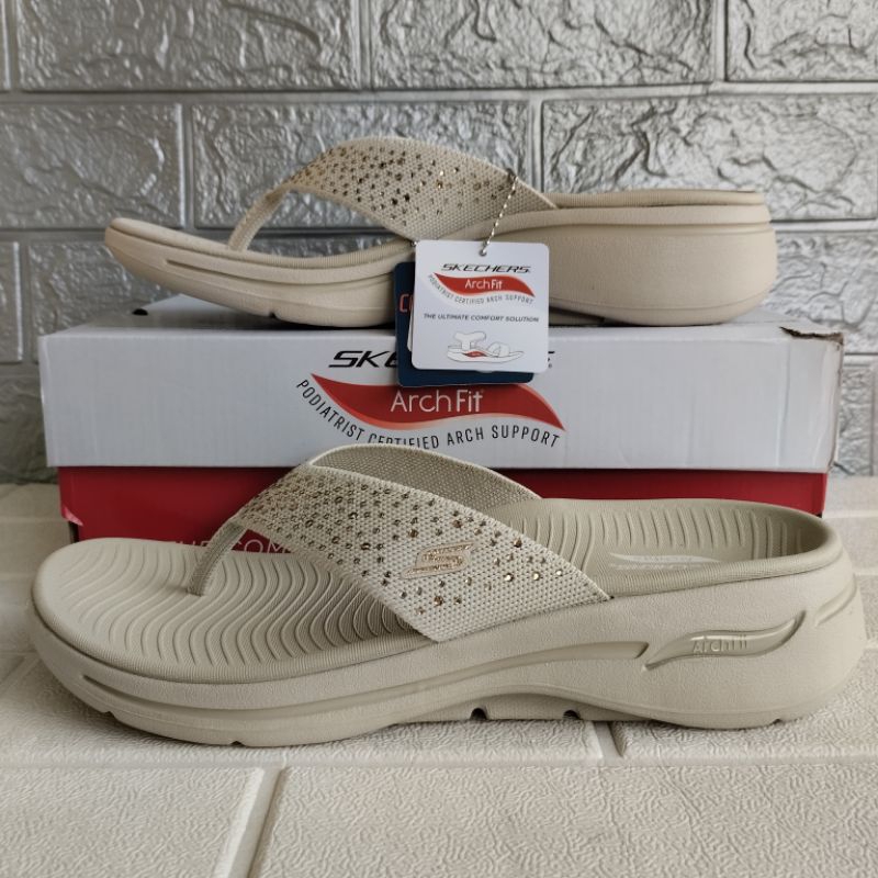 Sandal Skechers Go Walk Arch Fit Dazzle Cewek Sale / ukuran 40